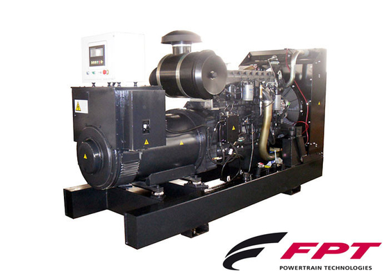 Conjunto de generadores diesel FPT iveco de tres fases de 240 kW / generador Fiat de 300kva